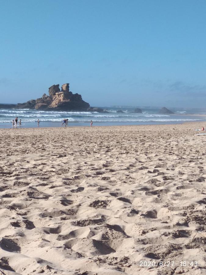 Home Village Vila do Bispo Ngoại thất bức ảnh